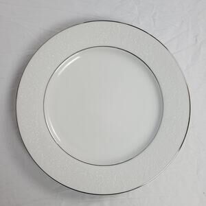 Crown Victoria Lovelace 10" China Dinner Plate